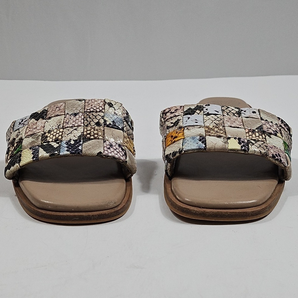Vince Camuto Nanchia Leather Snake Multi-Color Woven Slip On Flat Slide Sandal - Picture 4 of 14